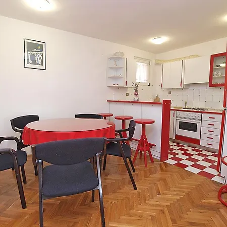 Apartment Damir 864 Pula