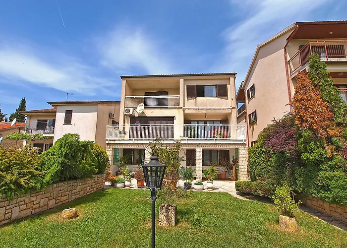 Appartement Damir 864 *